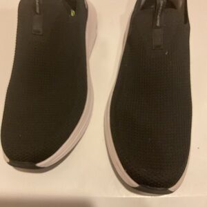 NTN— Men’s Black Sketchers 11.5 Wide - $30